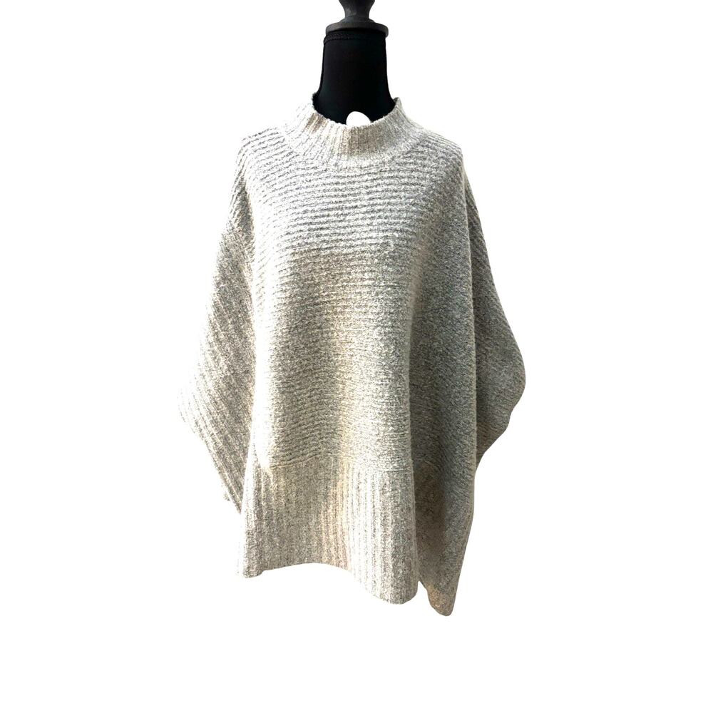 Universal Thread Neutral Gray Poncho Cape Sweater One Size Soft Cozy